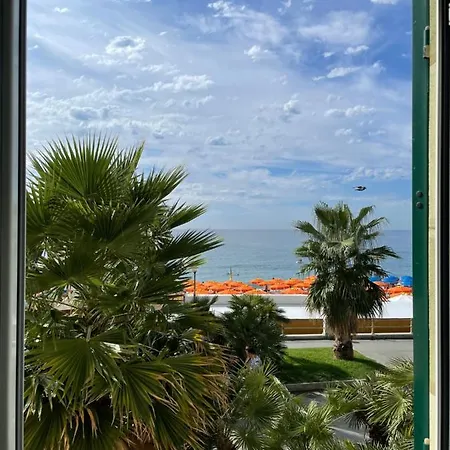 ゲストハウス Maniman 3*