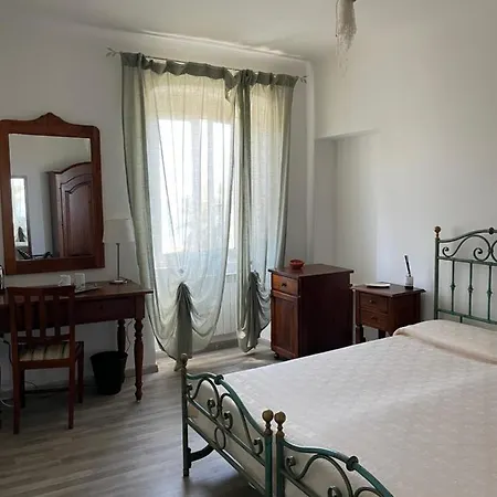 Maniman Гостевой дом Варацце